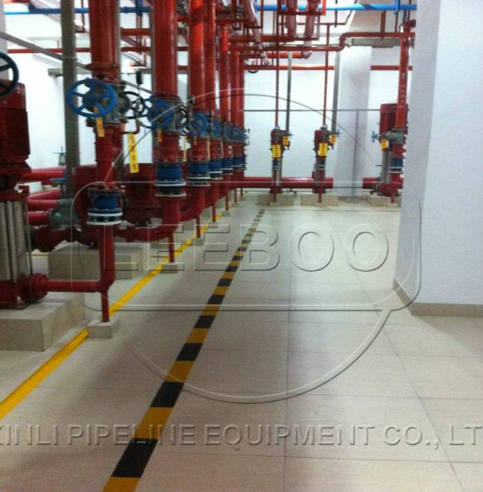 云南省大理州祥云縣的單球體<a href=http://www.sdcsw.cn target=_blank class=infotextkey>橡膠接頭</a>展示
